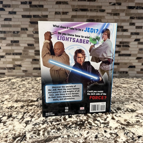 Star Wars Mysteries of The Jedi Book: Discover Their Secrets, Become a Jedi - Picture 3 of 3